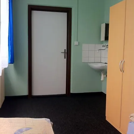 Libeň Hostal *
