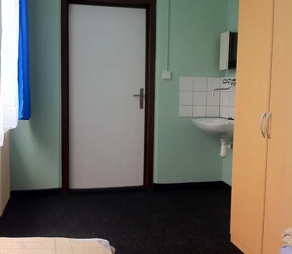 Liben Hostel *