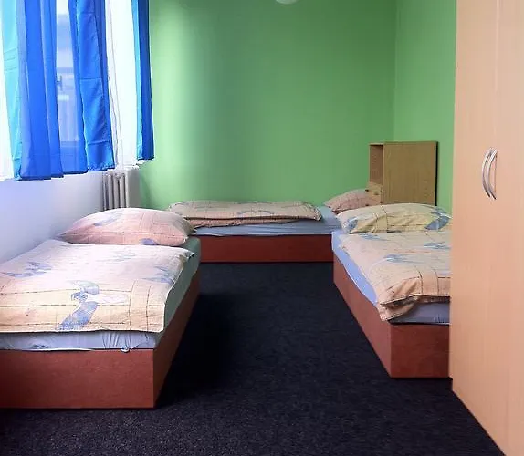 ホステル ホステル リベン *